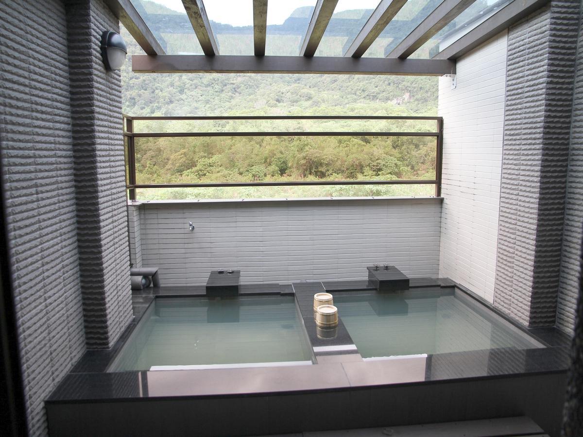 Peace Area Hot Spring Hotel Цзяоси Экстерьер фото